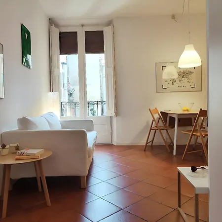 Cute 1 Bedroom Apt. Super Location. R.k Apartamento