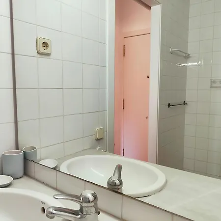 Cute 1 Bedroom Apt. Super Location. R.k * Barcelona