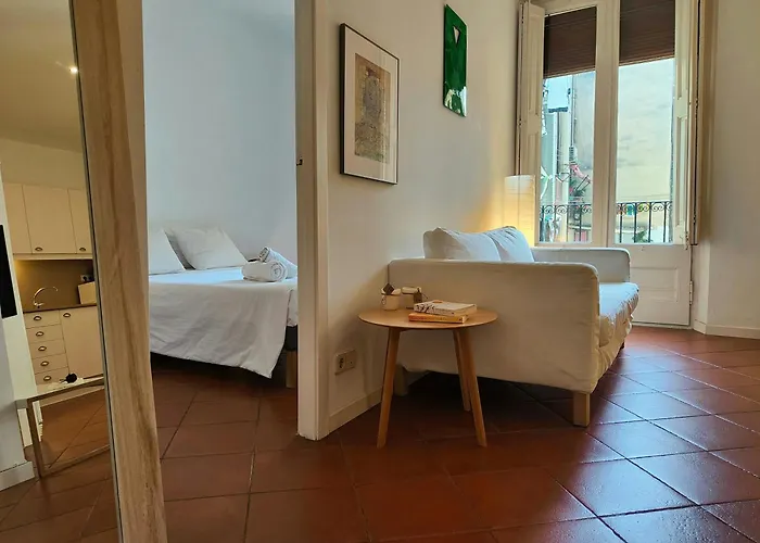 Cute 1 Bedroom Apt. Super Location. R.k * Barcelona